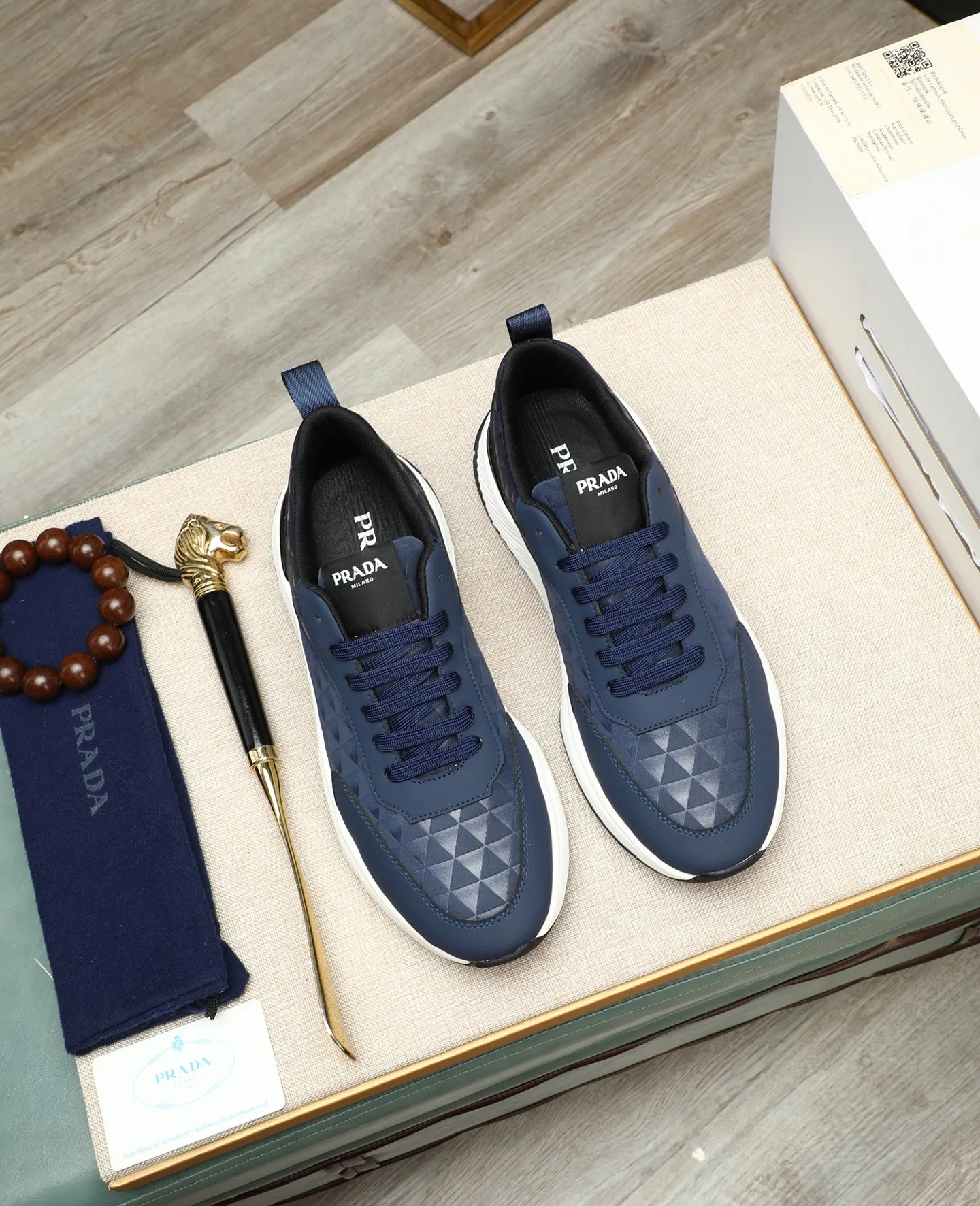 Men's men's shoes💰460🌹🌹[PRADA—Prada] new model🙈original replica! 👟👟👟The uppers are made of top-notch workmanship from Italy🇮🇹Imported calfskin❗️Genuine leather lining@Suitable for travel, the original version has an enlarged engraved sole, making it suitable for all kinds of travel, showing low-key luxury. Let quality speak for itself. Color: Size: 38-44